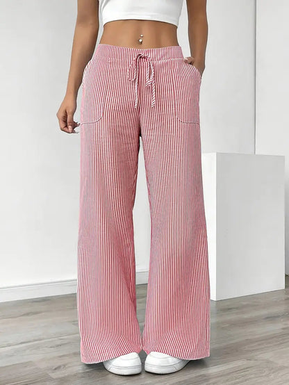 Alina – Pantalón Elegante a Rayas con Bolsillos